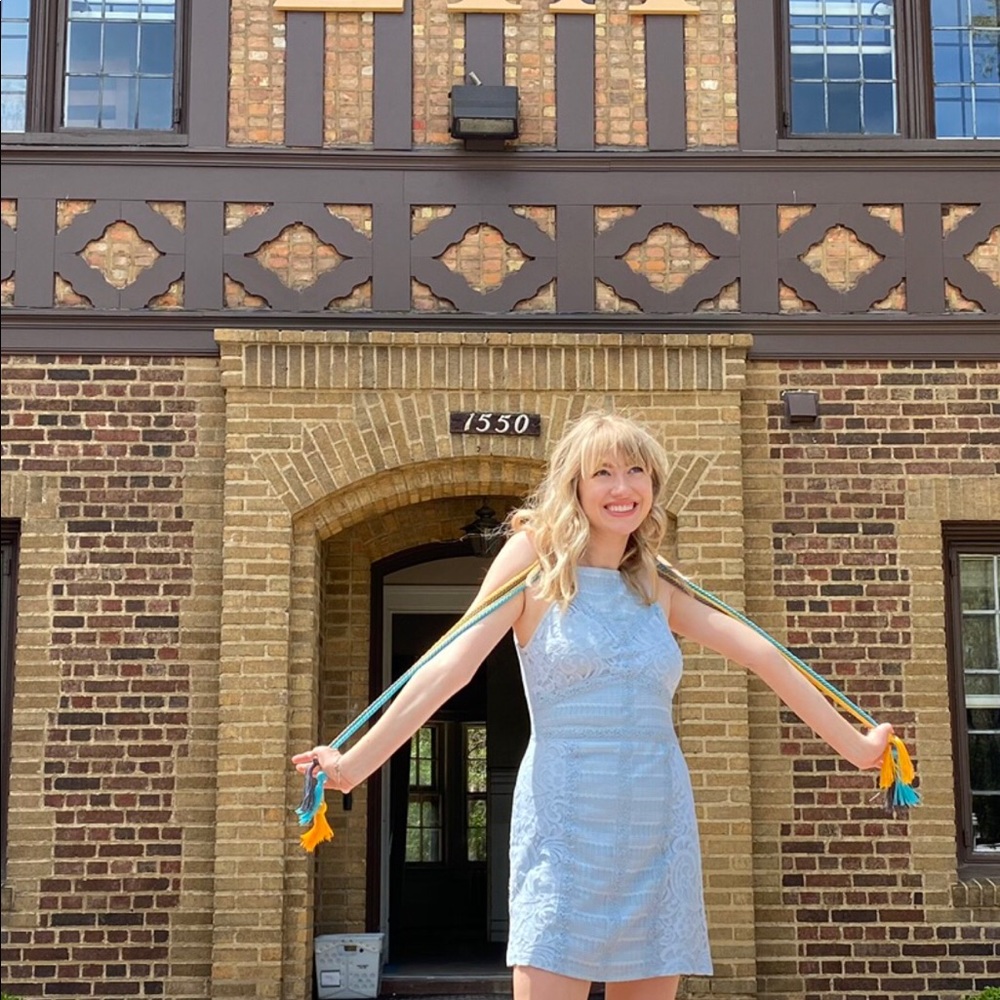 Meet your Posher, Ainsley